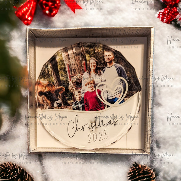 Family Photo Glass Ornament, Personalized Family Picture Ornament, Christmas Gift Ornament, Custom Photo Ornament, Unique Christmas Ornament, Family Memorial Ornament