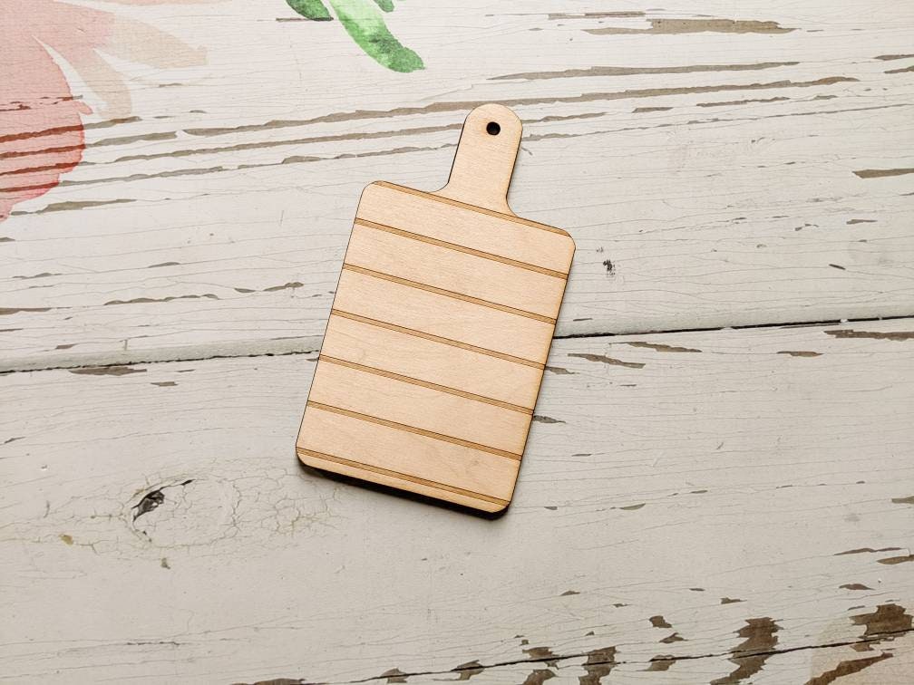CUTTING BOARD SHAPE with Faux Shiplap - Unfinished 1/4" Wood - 6 inch - Wooden Blanks- Wooden Shapes - laser cut shape